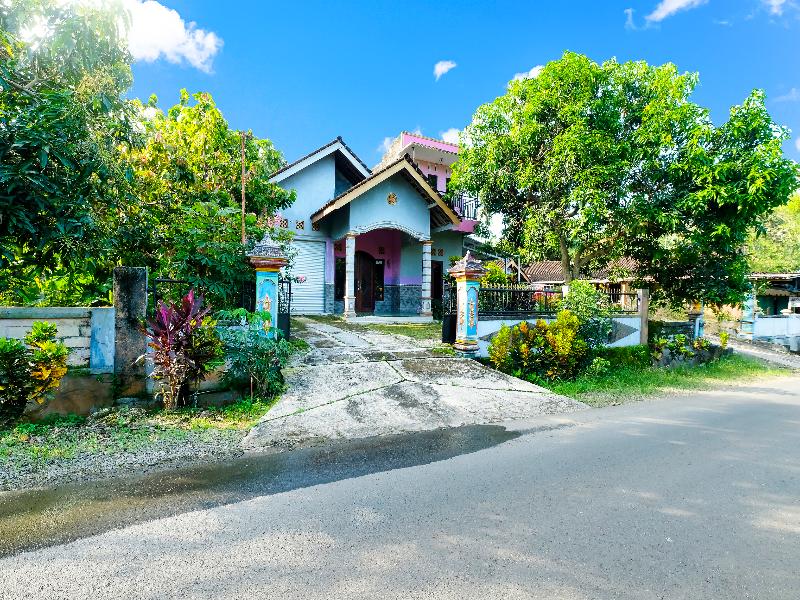OYO Homes 91154 Desa Wisata Wayang Manyaran Wonogi