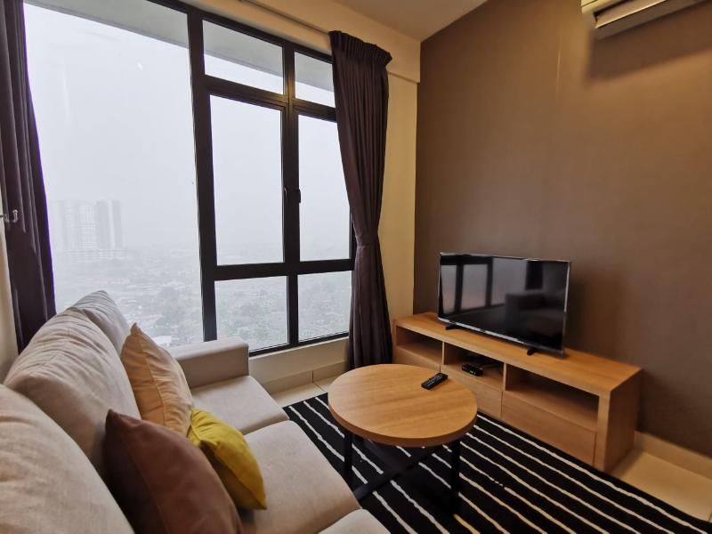 OYO Home 90400 One Tebrau Homestay