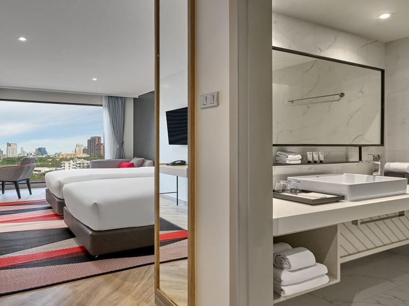 Oakwood Studios Sukhumvit Bangkok image