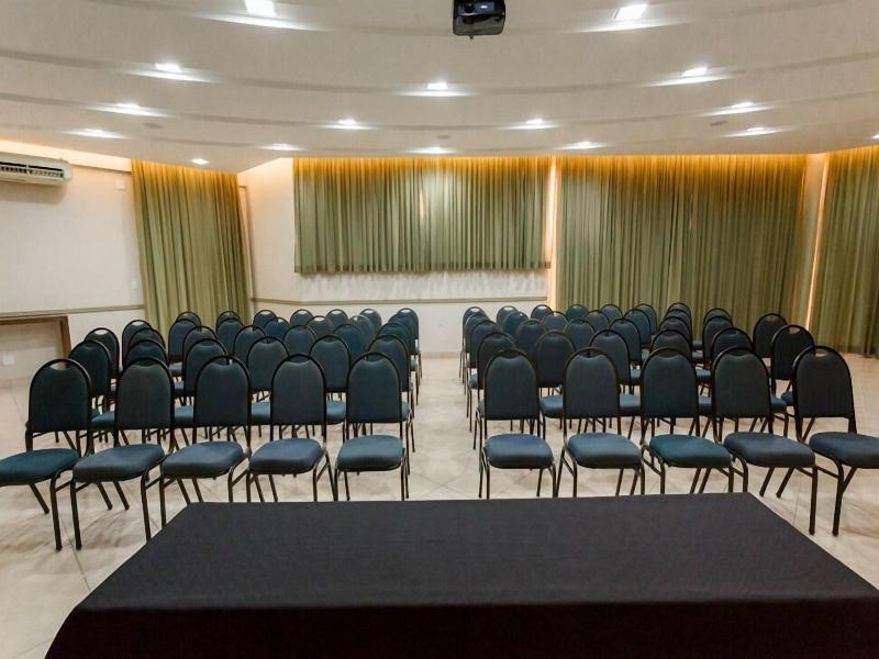 Tonello Business Hotel
