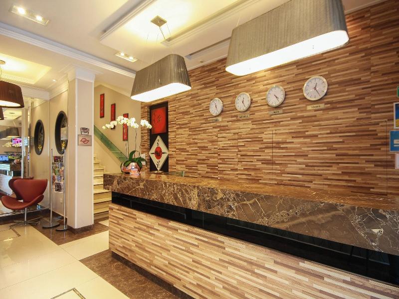 Glória Plaza Hotel image