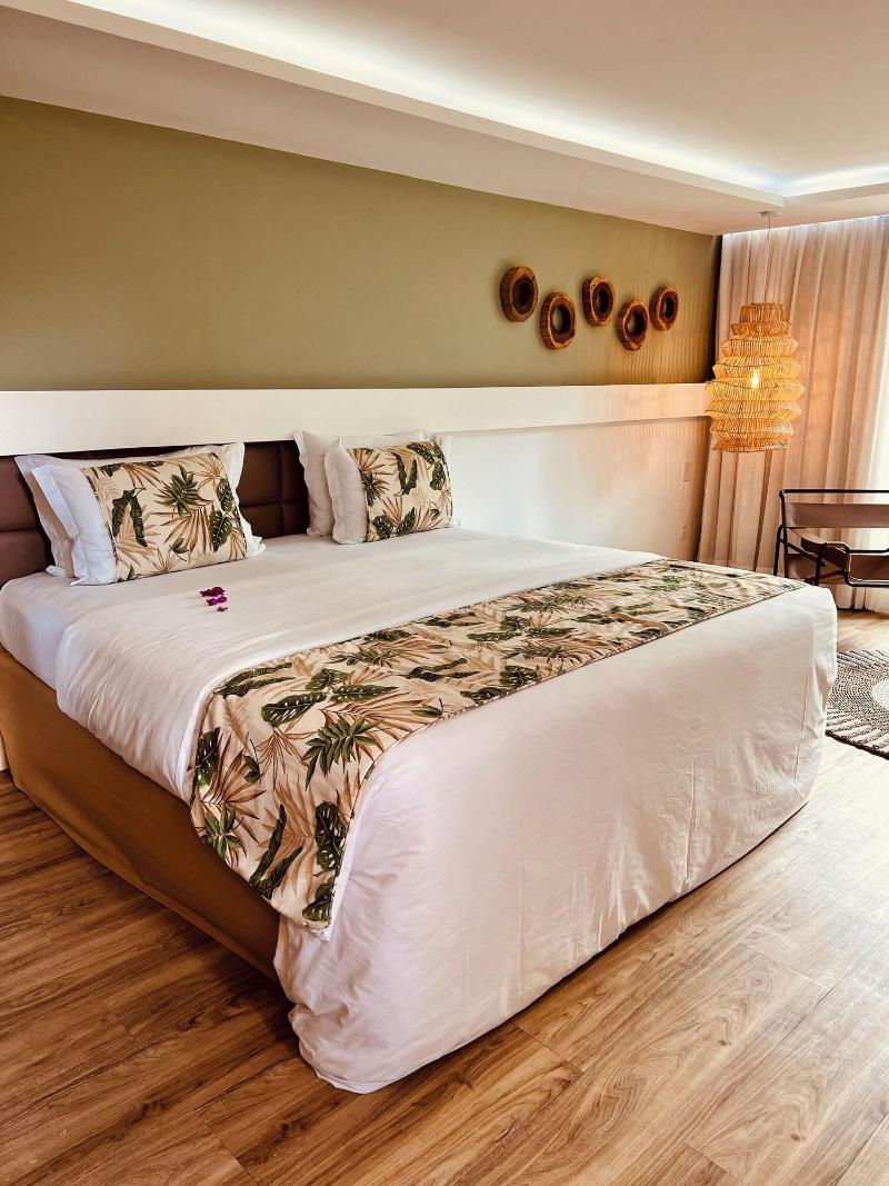 Dolphin Hotel image
