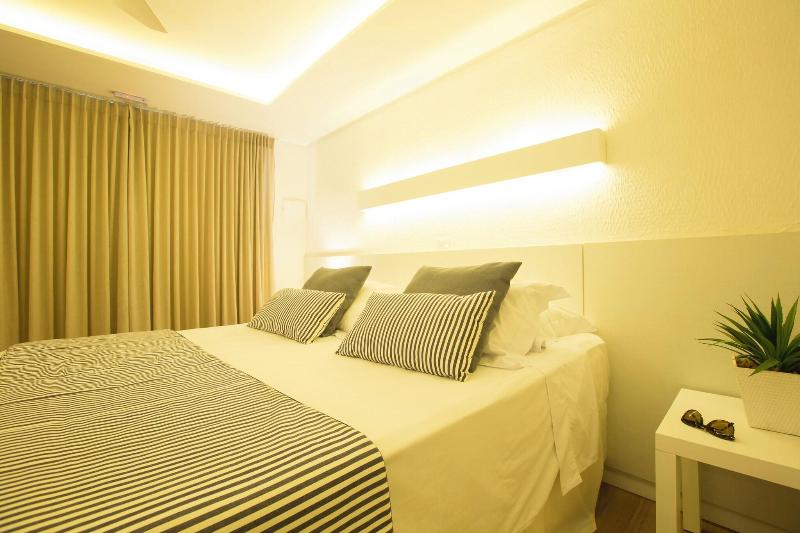 Dolphin Hotel image