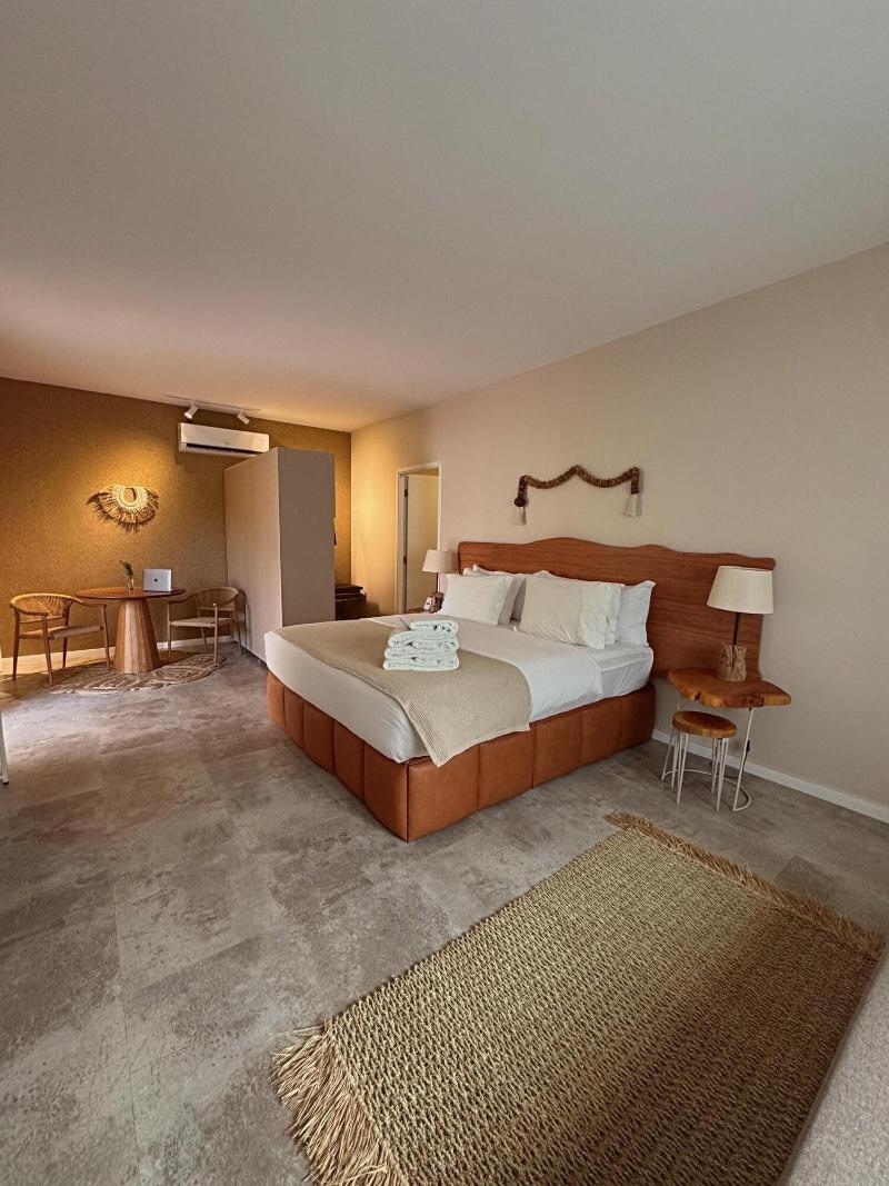 Dolphin Hotel image