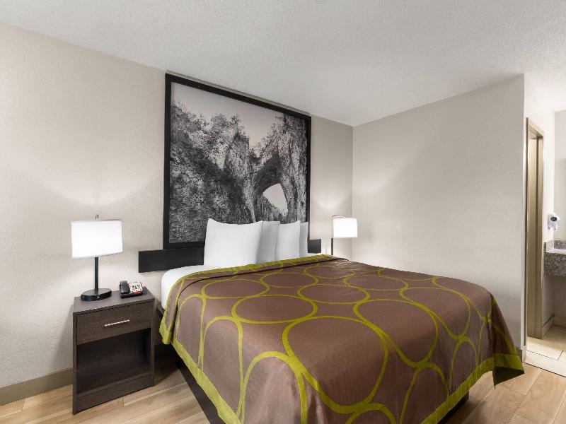 Super 8 by Wyndham Charleston WV photo 19