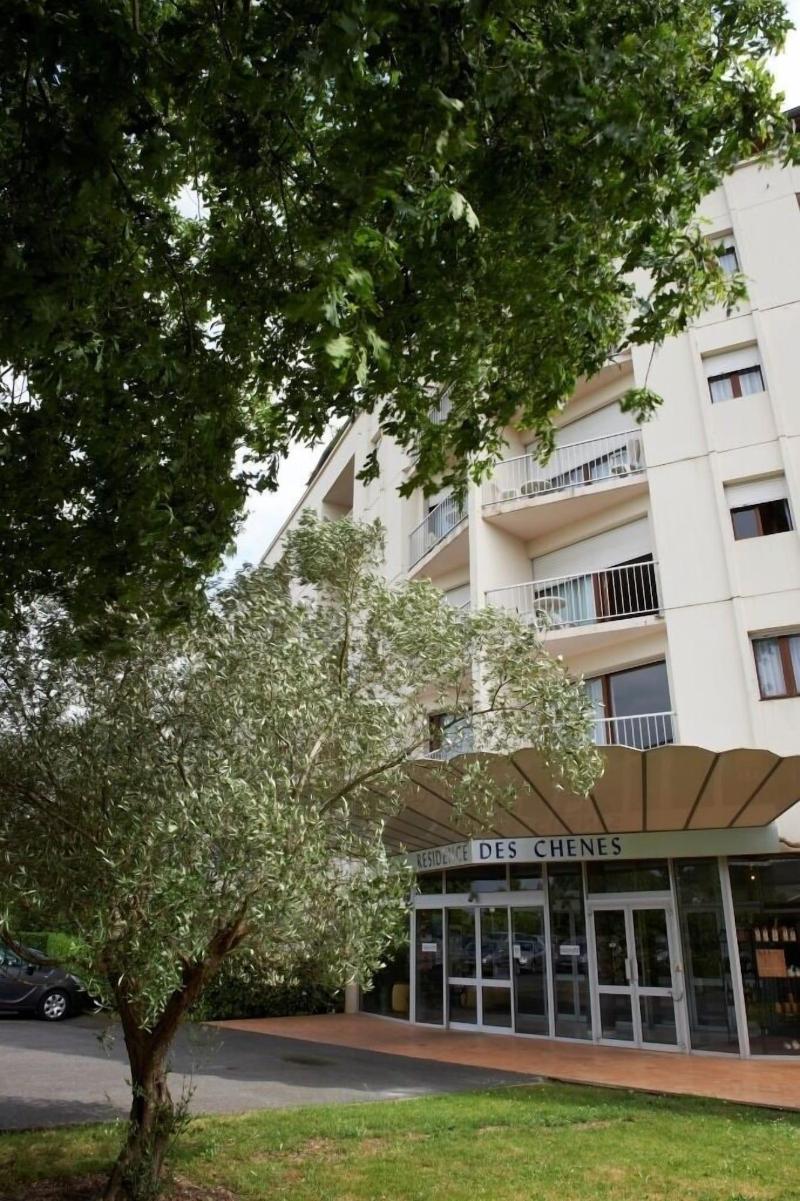 Residence Les ChÃªnes image
