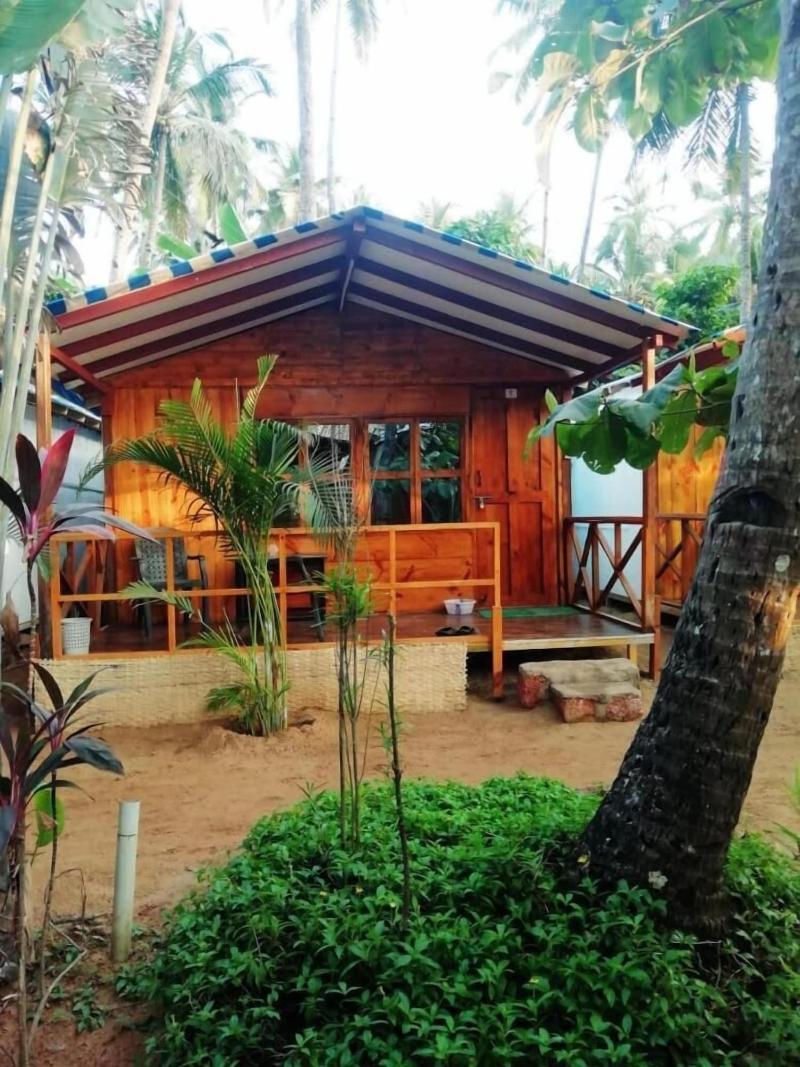 Royal Touch Beach Huts & Restaurant image