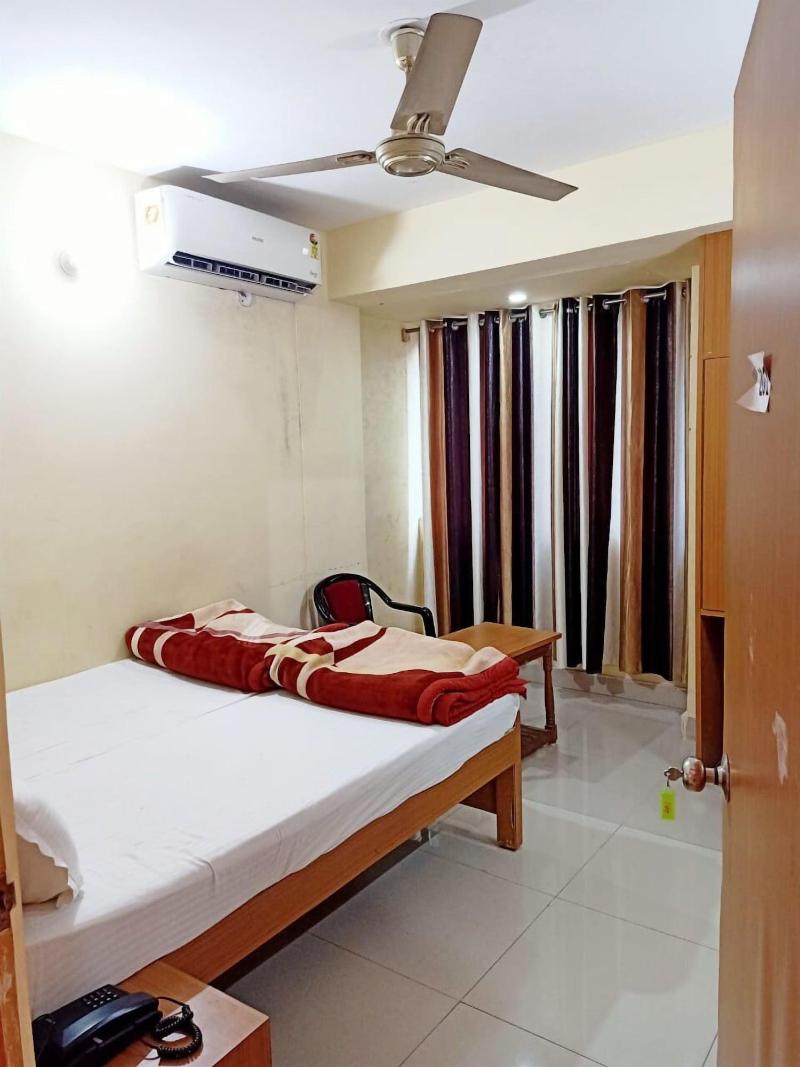 Hotel Rajdhani Plaza image