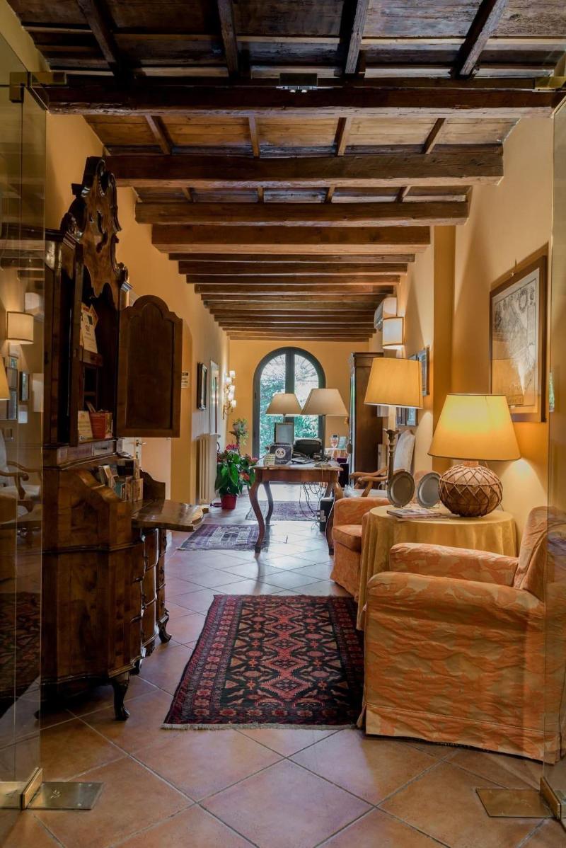 Piazza Nova Guest House image