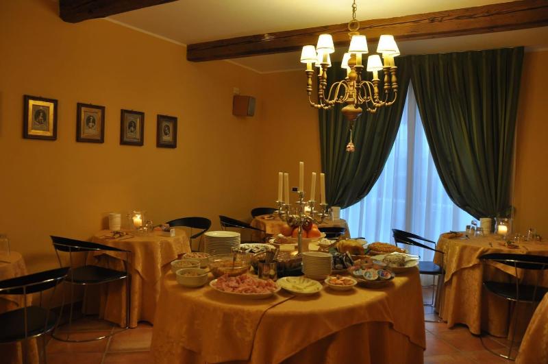 Piazza Nova Guest House image