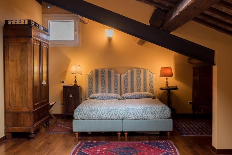 Piazza Nova Guest House image