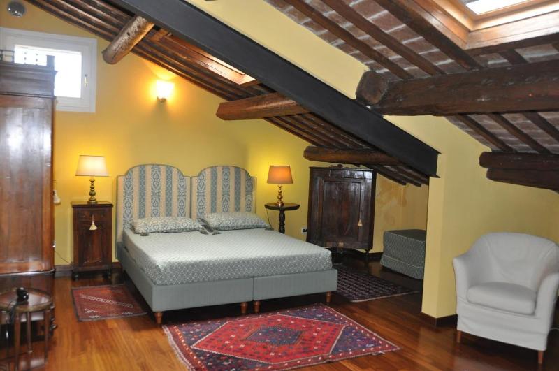 Piazza Nova Guest House image