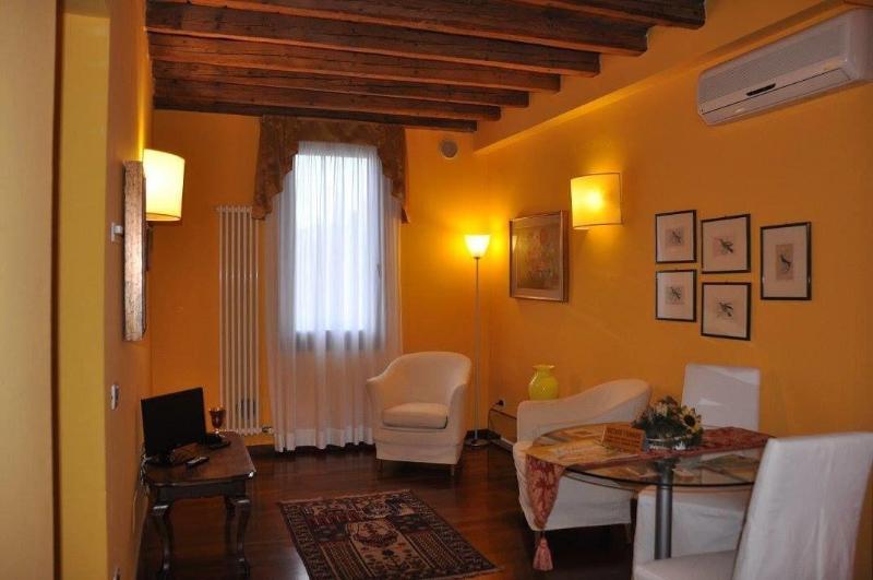 Piazza Nova Guest House image