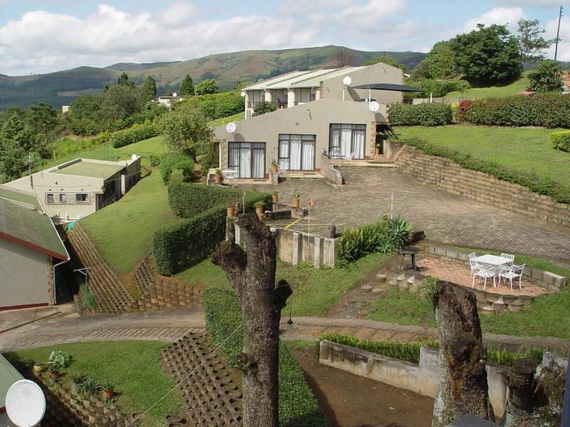 Esther's Lodge image