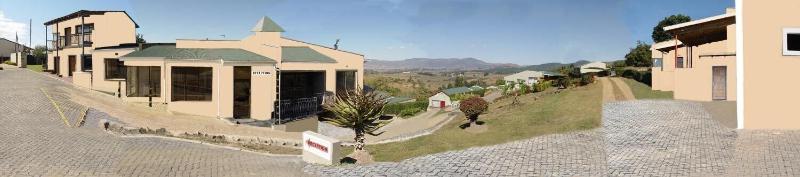 Esther's Lodge image