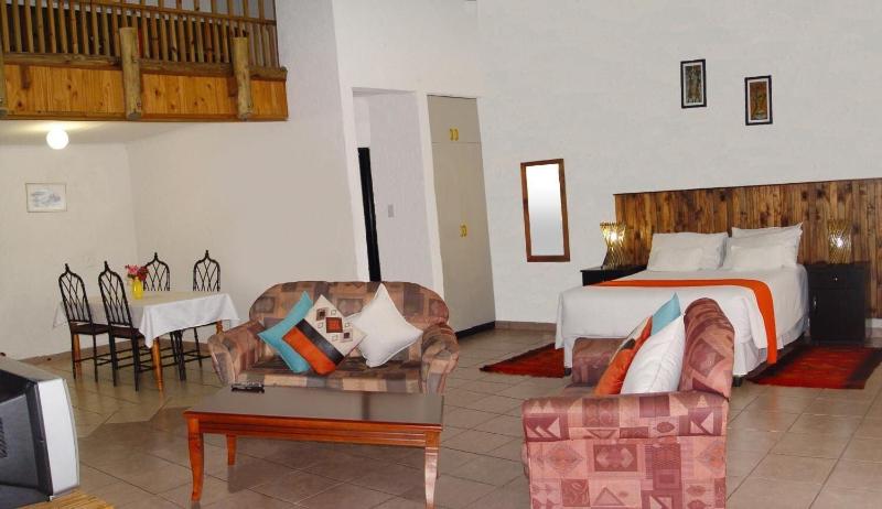 Esther's Lodge image