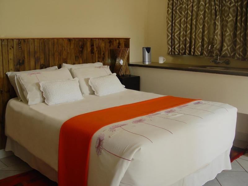 Esther's Lodge image