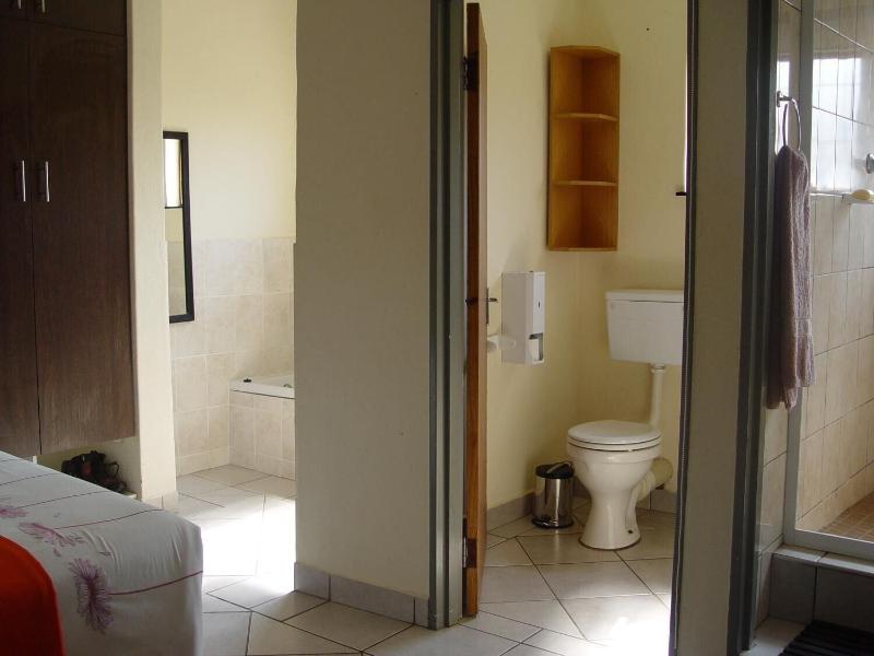 Esther's Lodge image