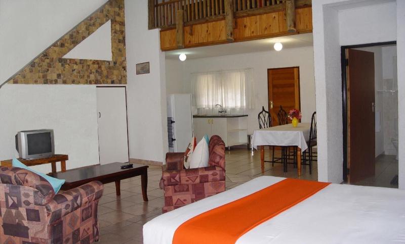 Esther's Lodge image