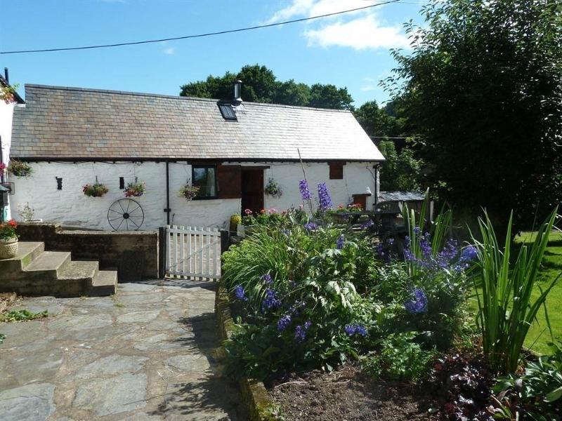 Dee Valley Cottages image
