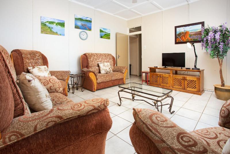 Gariep Dam SunRose Group of Guest Houses image