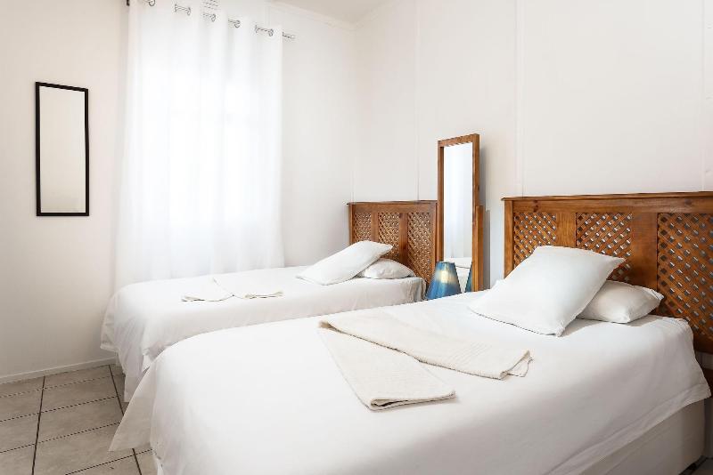 Gariep Dam SunRose Group of Guest Houses image