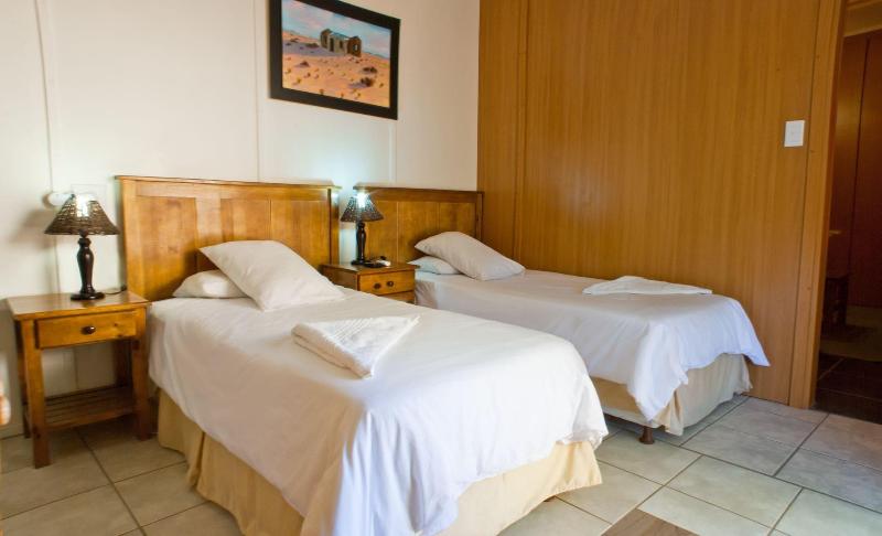 Gariep Dam SunRose Group of Guest Houses image