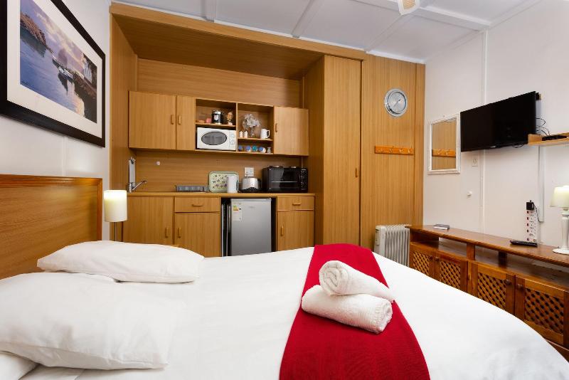 Gariep Dam SunRose Group of Guest Houses image