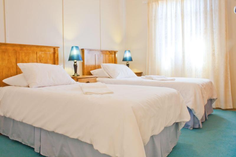 Gariep Dam SunRose Group of Guest Houses image