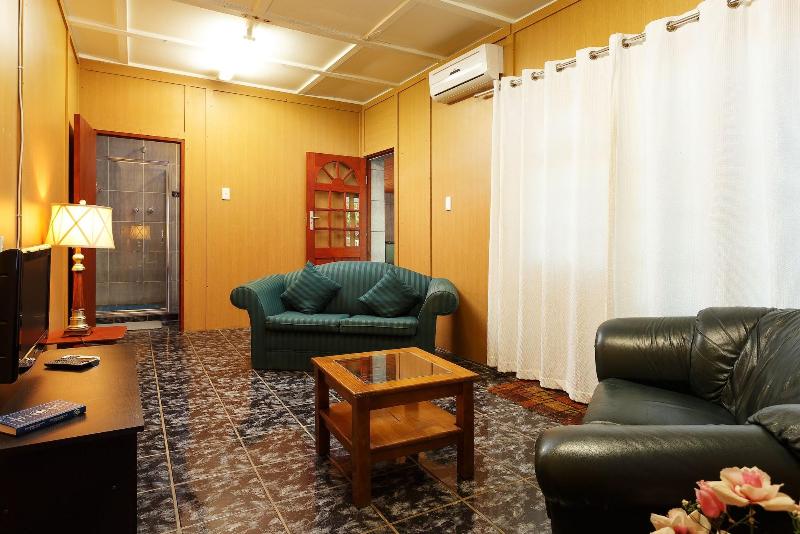 Gariep Dam SunRose Group of Guest Houses image