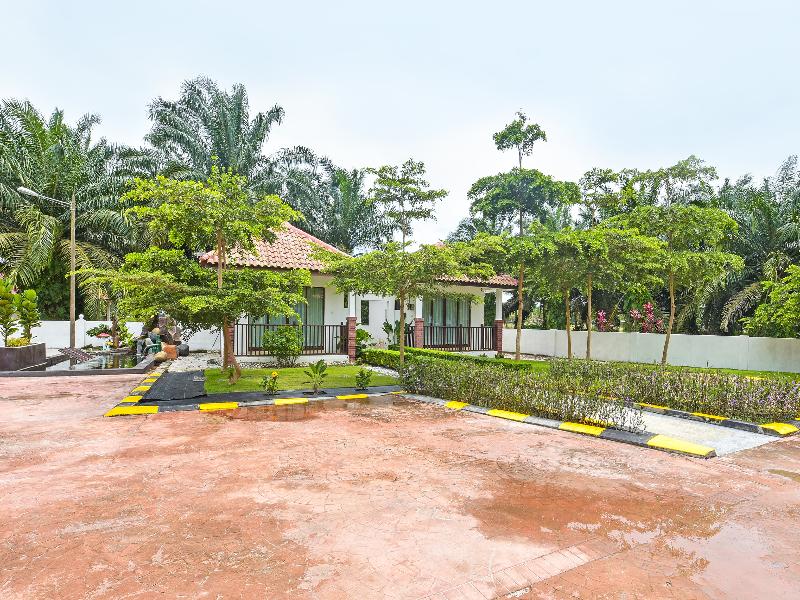 OYO Home 90332 Jentayu Homestay Pontian image