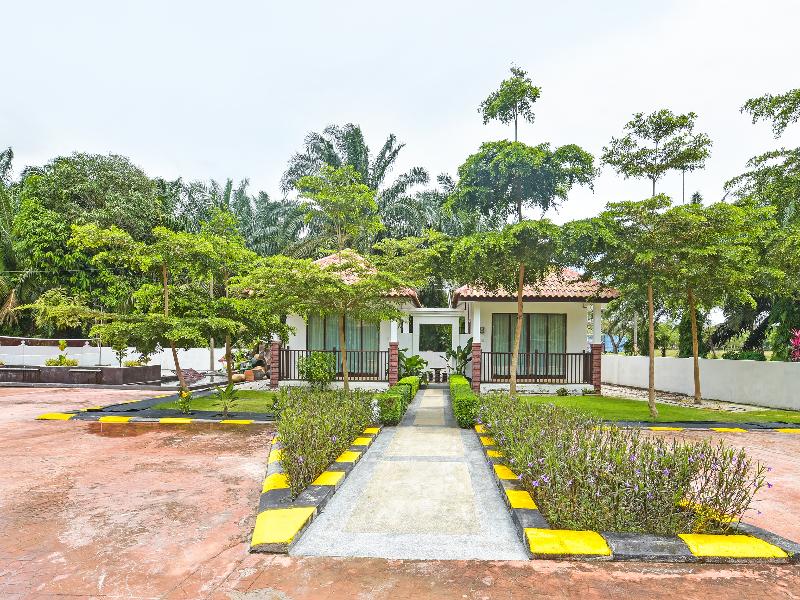 OYO Home 90332 Jentayu Homestay Pontian image