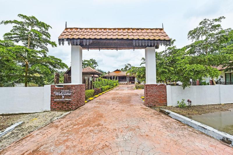OYO Home 90332 Jentayu Homestay Pontian image