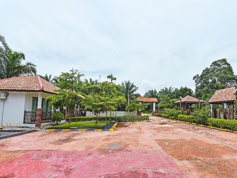 OYO Home 90332 Jentayu Homestay Pontian image