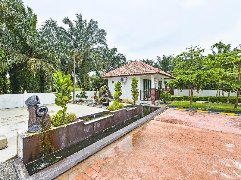 OYO Home 90332 Jentayu Homestay Pontian image