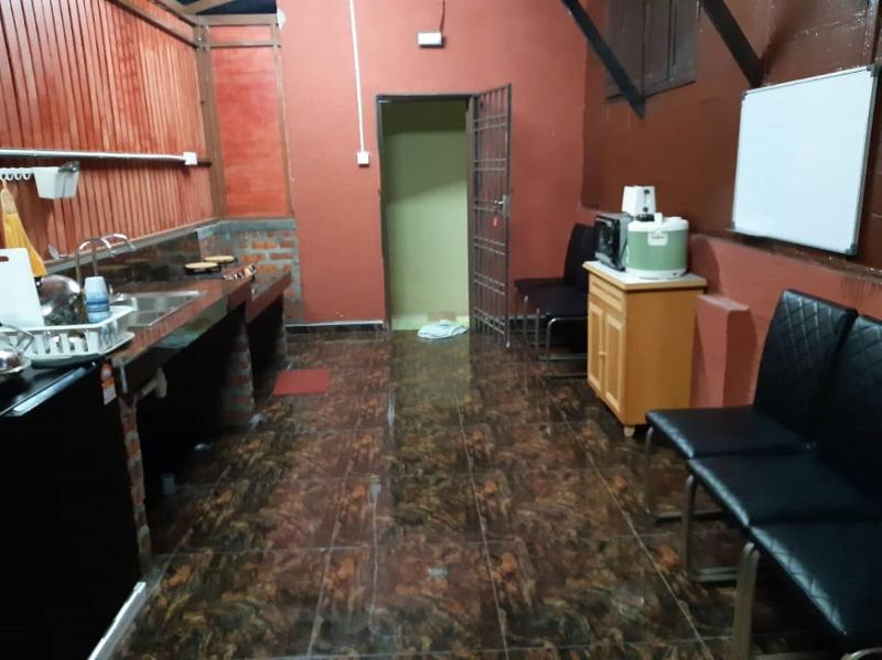 OYO Home 90332 Jentayu Homestay Pontian image
