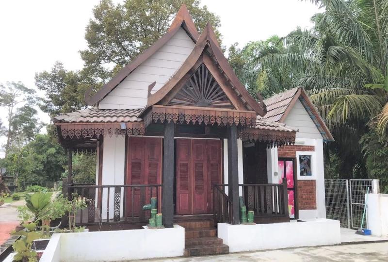 OYO Home 90332 Jentayu Homestay Pontian image