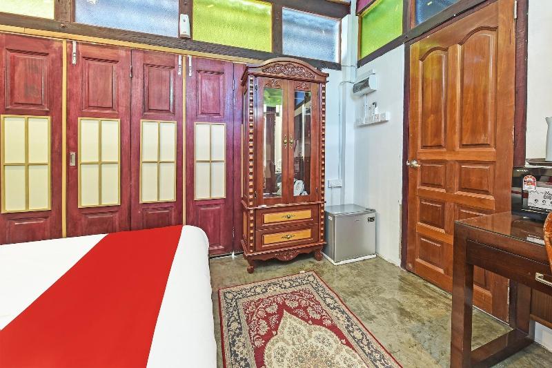 OYO Home 90332 Jentayu Homestay Pontian image