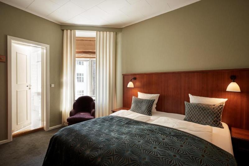 Henrik's Hotel image