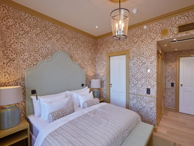 Henrik's Hotel image