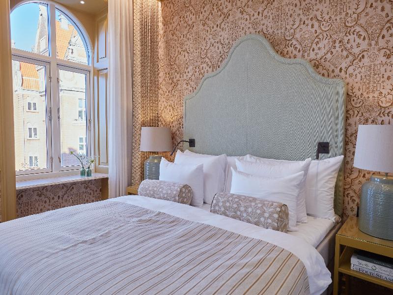 Henrik's Hotel image