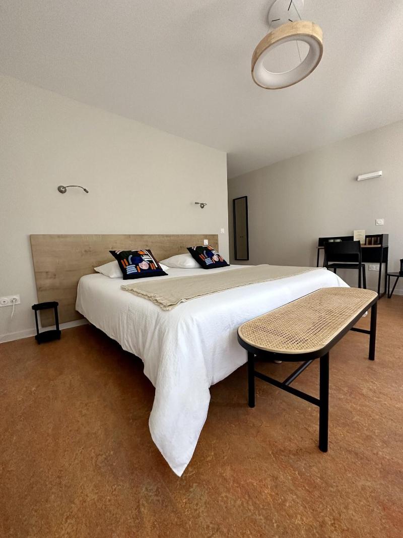 Logis Hotel L'Argence image