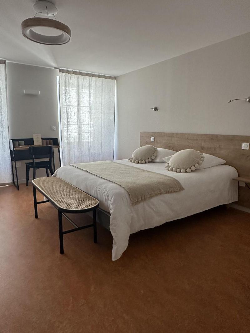 Logis Hotel L'Argence image