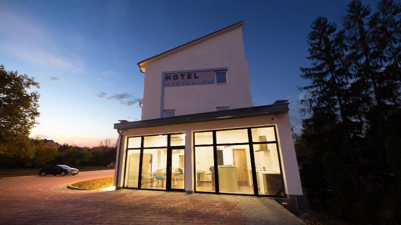 Hotel Szeghalom