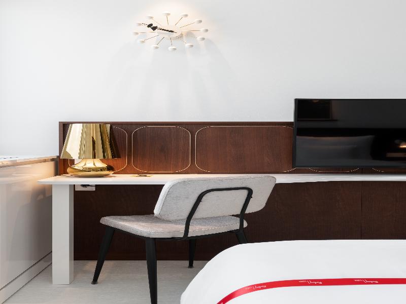Ruby Luna Hotel Dusseldorf by IHG image