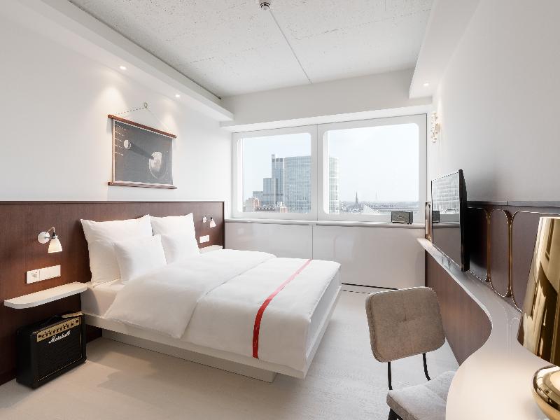 Ruby Luna Hotel Dusseldorf by IHG image