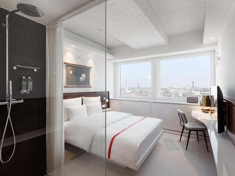 Ruby Luna Hotel Dusseldorf by IHG image