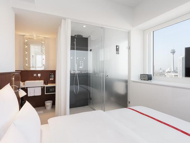 Ruby Luna Hotel Dusseldorf by IHG image