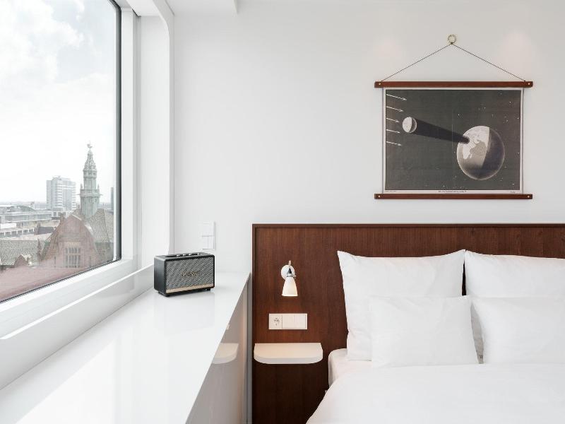Ruby Luna Hotel Dusseldorf by IHG image