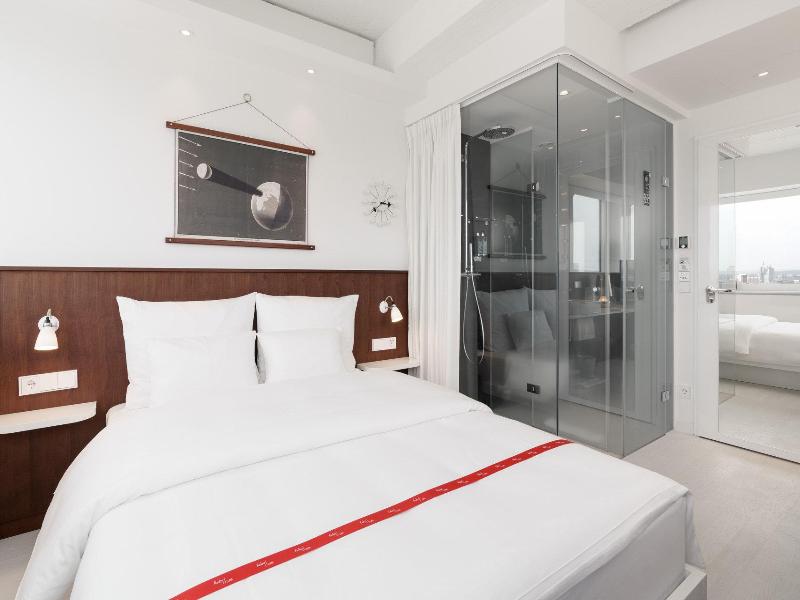 Ruby Luna Hotel Dusseldorf by IHG image